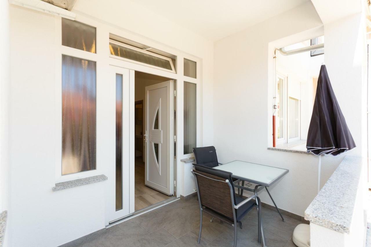 Apartment Rosemary 24 Krk Town Buitenkant foto